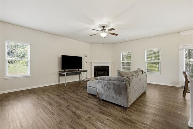 2536 Morgan Chase Drive, Buford, GA 30519