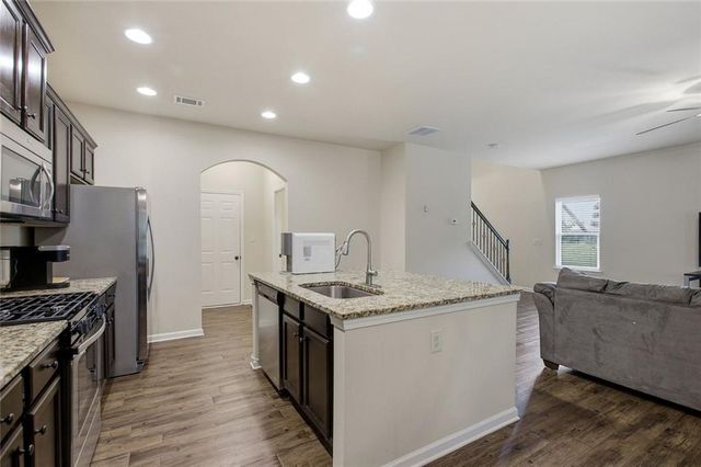 2536 Morgan Chase Drive, Buford, GA 30519