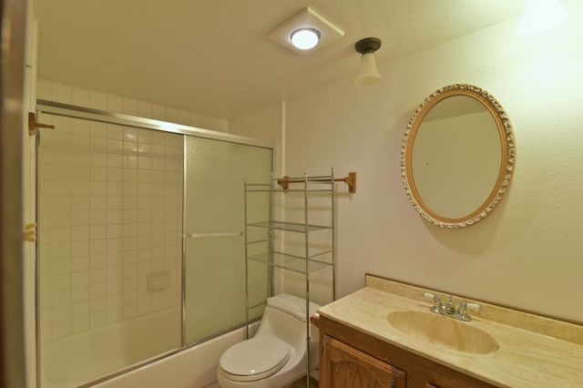 809 Levelland Drive, Arlington, TX 76017