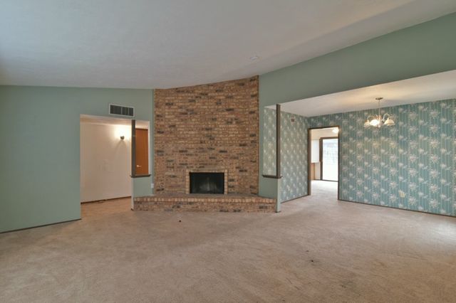 809 Levelland Drive, Arlington, TX 76017