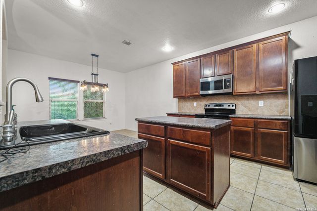 8923 Rainbow Creek, San Antonio, TX 78245