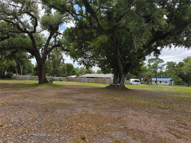 904 26TH AVENUE E, Bradenton, FL 34208