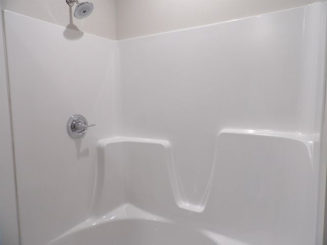 920 S Fox Ridge, Newton, KS 67114