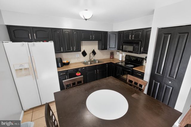 2506 WALNUT RIDGE ESTS, Pottstown, PA 19464