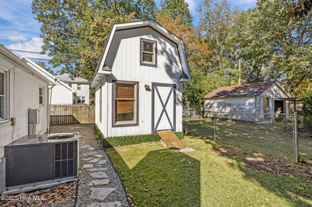 1722 Spencer Avenue, New Bern, NC 28560