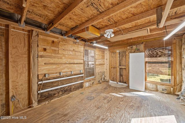 1722 Spencer Avenue, New Bern, NC 28560