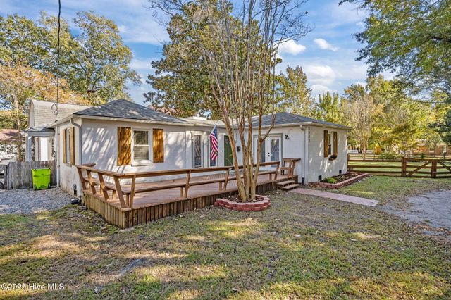 1722 Spencer Avenue, New Bern, NC 28560