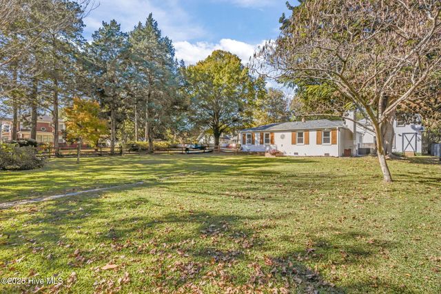 1722 Spencer Avenue, New Bern, NC 28560