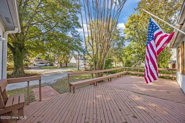 1722 Spencer Avenue, New Bern, NC 28560