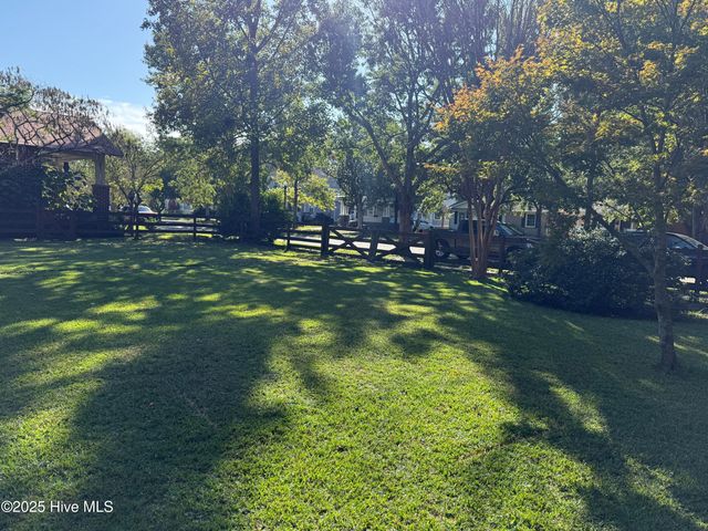 1722 Spencer Avenue, New Bern, NC 28560