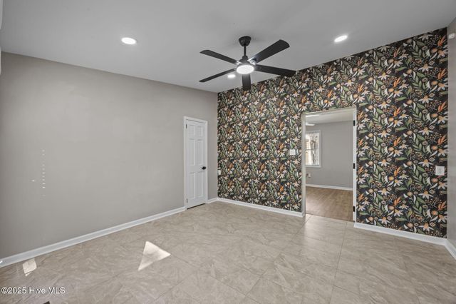 1722 Spencer Avenue, New Bern, NC 28560