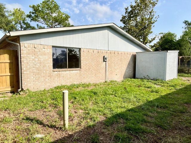 15730 Corsair Road, Houston, TX 77053