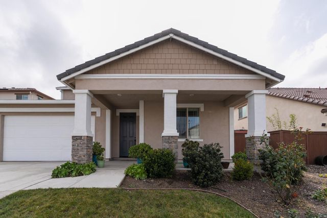 2269 Sierra Village Dr, Roseville, CA 95747