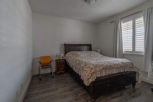 2269 Sierra Village Dr, Roseville, CA 95747