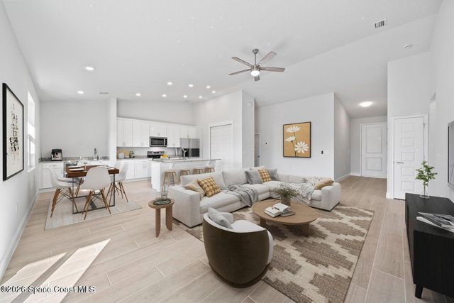 407 Cellini Avenue NE, Palm Bay, FL 32907