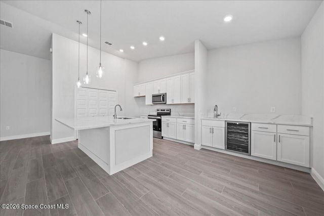 407 Cellini Avenue NE, Palm Bay, FL 32907