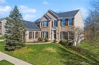 2432 Forest Oaks Drive, Beavercreek, OH 45431