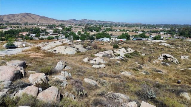 22300 O FERRALL, Perris, CA 92570