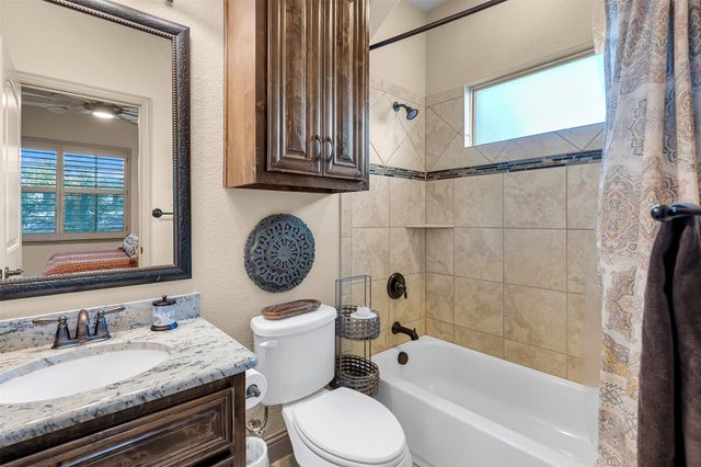2216 6th Avenue, Flower Mound, TX 75028