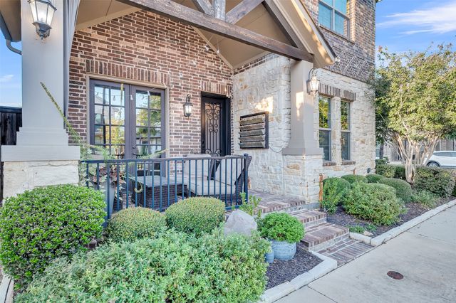 2216 6th Avenue, Flower Mound, TX 75028