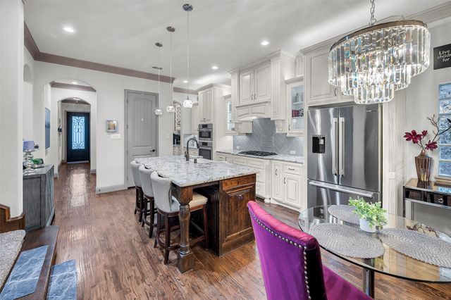 2216 6th Avenue, Flower Mound, TX 75028