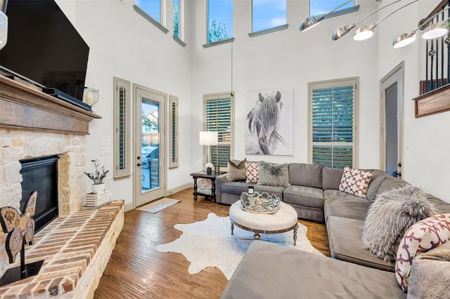 2216 6th Avenue, Flower Mound, TX 75028