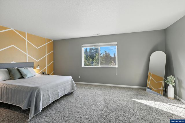 2259 Alex Ct, Salem, OR 97302