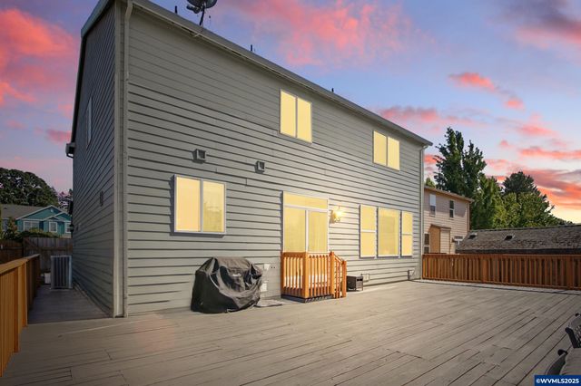 2259 Alex Ct, Salem, OR 97302