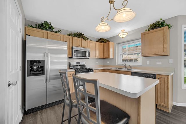 15660 98th Avenue, Dyer, IN 46311