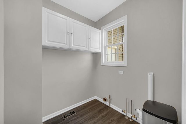 15660 98th Avenue, Dyer, IN 46311