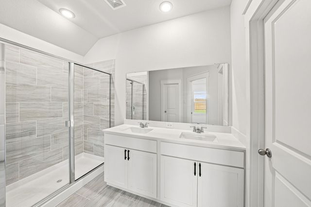 702 Woodford Way, Mckinney, TX 75069