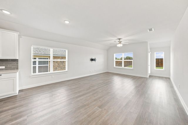 702 Woodford Way, Mckinney, TX 75069