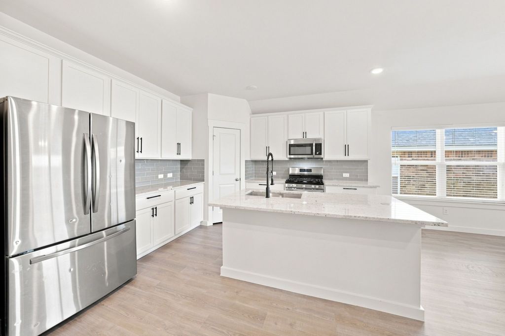 702 Woodford Way, Mckinney, TX 75069