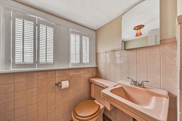 2610 Longview AVE, Roanoke, VA 24014