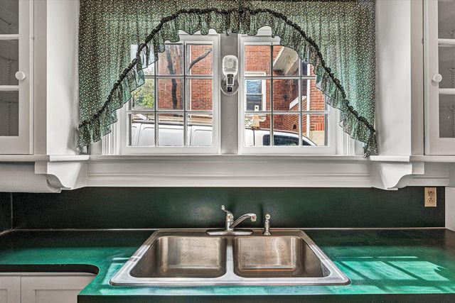 2610 Longview AVE, Roanoke, VA 24014