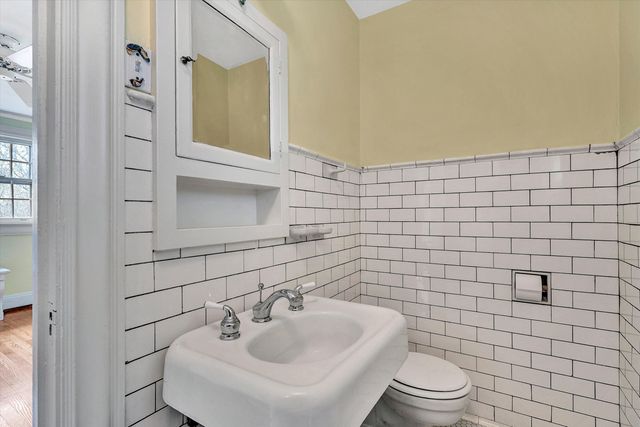 2610 Longview AVE, Roanoke, VA 24014