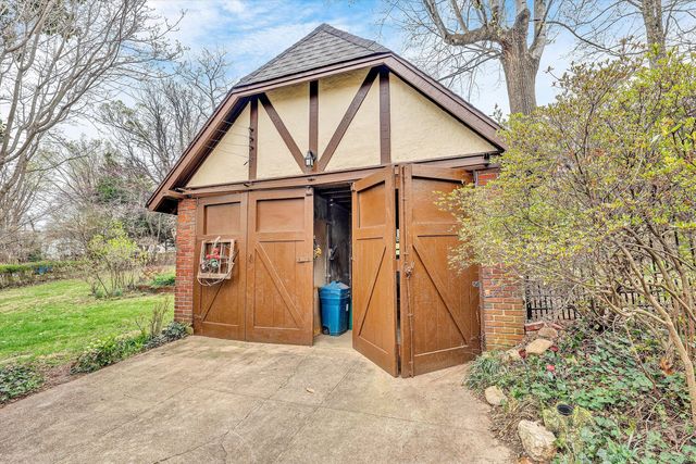 2610 Longview AVE, Roanoke, VA 24014