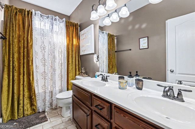 449 Glouchester Drive, Locust Grove, GA 30248