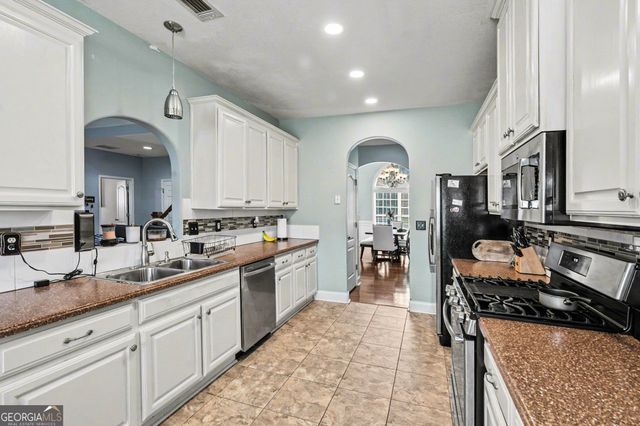 449 Glouchester Drive, Locust Grove, GA 30248