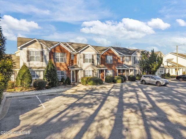 1310 Thomas Langston Road 6, Winterville, NC 28590