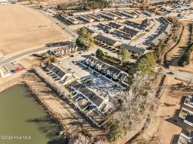 1310 Thomas Langston Road 6, Winterville, NC 28590