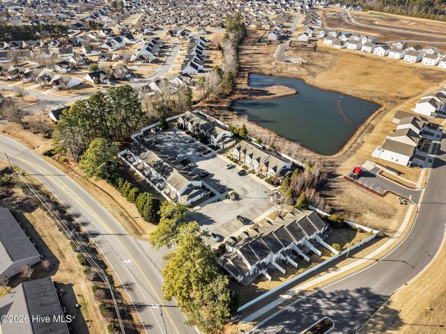 1310 Thomas Langston Road 6, Winterville, NC 28590