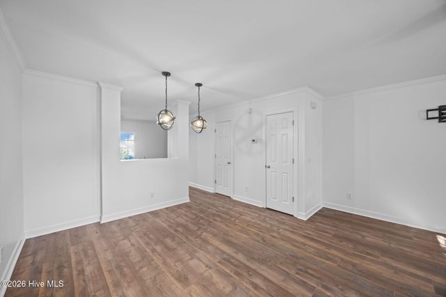 1310 Thomas Langston Road 6, Winterville, NC 28590