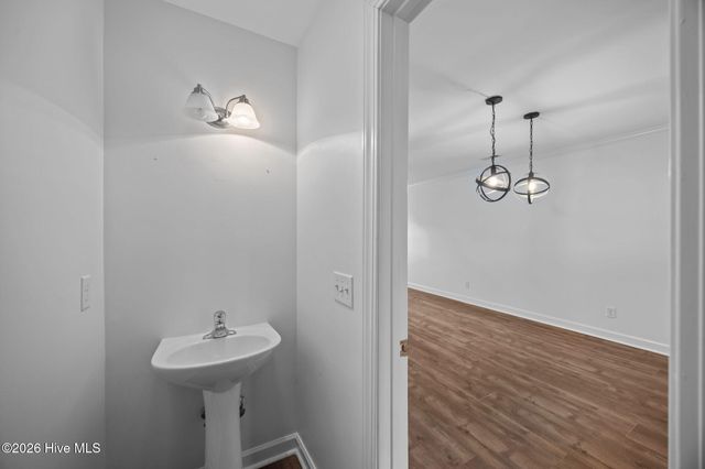 1310 Thomas Langston Road 6, Winterville, NC 28590