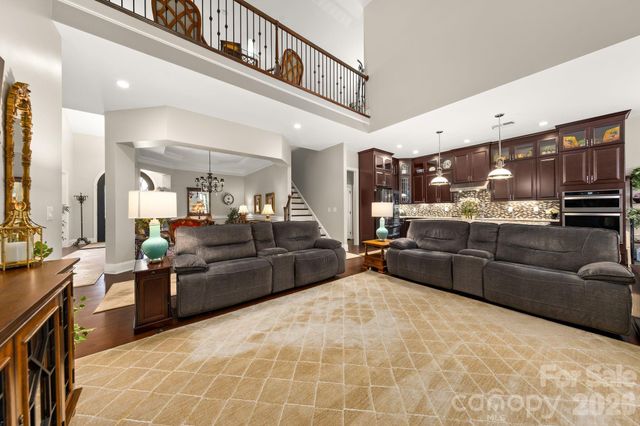 12047 Cove Court, Charlotte, NC 28278