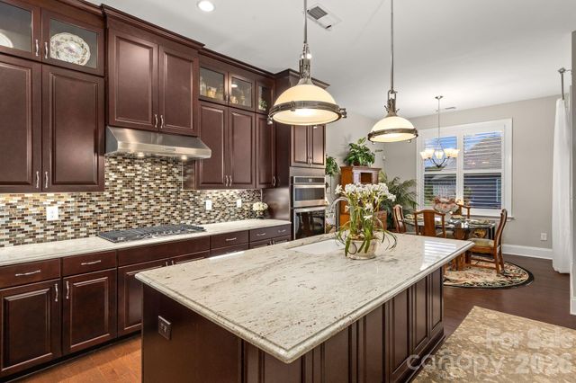 12047 Cove Court, Charlotte, NC 28278