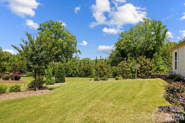 12047 Cove Court, Charlotte, NC 28278