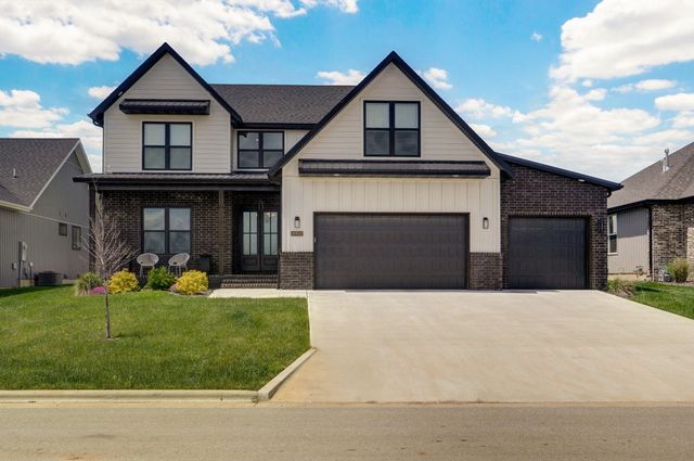 4911 S Burrows Avenue, Springfield, MO 65810