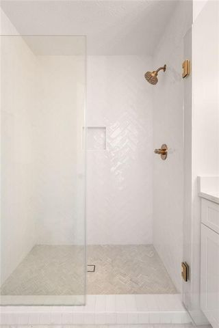 1966 S Hidden Hills Parkway, Stone Mountain, GA 30088