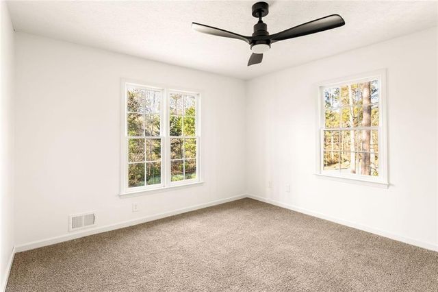 1966 S Hidden Hills Parkway, Stone Mountain, GA 30088